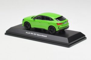 Audi RSQ3 F3 Sportback Zelený Minichamps 1:43 5012013631 Kov – obrázok 3 z 4