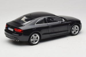 Audi S5 B8 Coupe Čierny Norev 1:18 188360 Kov – obrázok 3 z 8