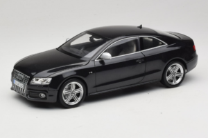Audi S5 B8 Coupe Čierny Norev 1:18 188360 Kov