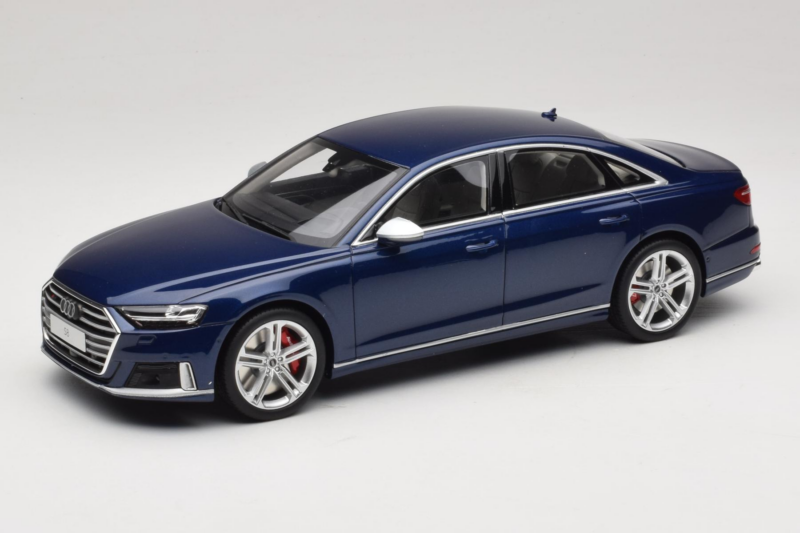Audi S8 D5 Modrý GT Spirit 1:18 GT313 Živica