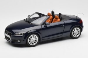 Audi TT 8J Roadster Hlbokomodrý Minichamps 1:18 5010500525 Kov
