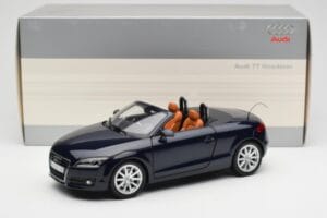 Audi TT 8J Roadster Hlbokomodrý Minichamps 1:18 5010500525 Kov – obrázok 8 z 8