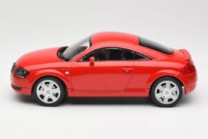 Audi TT 8N Červený Minichamps 1:18 155017022 Kov – obrázok 3 z 6