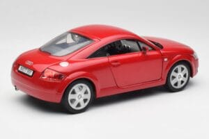 Audi TT 8N Coupe Červený Revell 1:18 89909092 Kov – obrázok 3 z 8