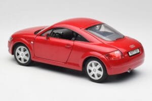 Audi TT 8N Coupe Červený Revell 1:18 89909092 Kov – obrázok 7 z 8