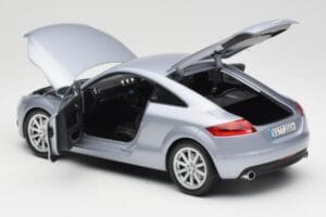 Audi TT 8N RHD Lake Strieborná Metalíza Minichamps 1:18 150015020 Kov – obrázok 5 z 8