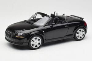 Audi TT 8N Roadster Black Metallic Minichamps 1:18 155017030 Kov