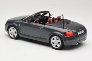 Audi TT 8N Roadster Šedý Maisto 1:18 50346 Kov – obrázok 7 z 8