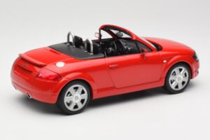 Audi TT 8N Roadster Červený Minichamps 1:18 155017032 Kov – obrázok 2 z 6