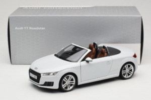 Audi TT 8S Roadster Glacier White Minichamps 1:18 5011400515 Kov – obrázok 8 z 8