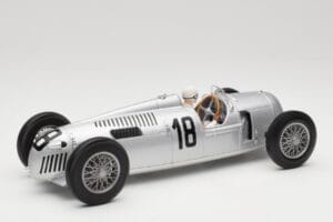 Auto Union Typ C #18 B. Rosemeyer Internationales Eifelrennen Nürburgring Winner 1936 Minichamps 1:18 155361018 Kov – obrázok 2 z 6