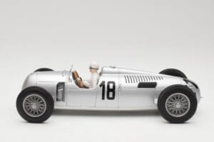 Auto Union Typ C #18 B. Rosemeyer Internationales Eifelrennen Nürburgring Winner 1936 Minichamps 1:18 155361018 Kov – obrázok 3 z 6