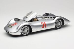 Auto Union Typ C Stromlinie #31 B. Rosemeyer 1937 Strieborný Revell 1:18 08436 Kov – obrázok 2 z 8