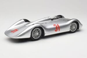 Auto Union Typ C Stromlinie #31 B. Rosemeyer 1937 Strieborný Revell 1:18 08436 Kov – obrázok 3 z 8