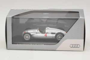 Auto Union Typ D #4 Strieborný Minichamps 1:43 5030900703 Kov – obrázok 4 z 4