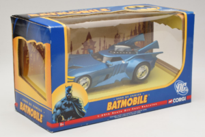 Batmobile DC Comics Corgi 1:24 77511 Kov – obrázok 2 z 3