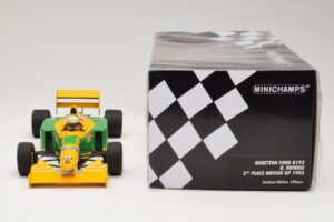Benetton Ford B193B #5 R. Patrese 3rd Place British GP 1993 Minichamps 1:18 110930906 Kov – obrázok 6 z 6