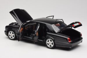 Bentley Arnage R Čierny Minichamps 1:18 100139071 Kov – obrázok 5 z 8