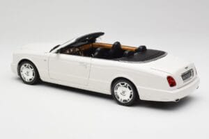 Bentley Azure Glacier White Minichamps 1:18 100139502 Kov – obrázok 7 z 8