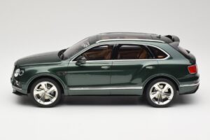 Bentley Bentayga Styling Pack Zelený GT Spirit 1:18 GT133 Živica – obrázok 3 z 6