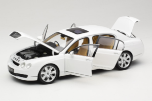 Bentley Continental Flying Spur Biely Minichamps 1:18 100139461 Kov – obrázok 2 z 8