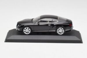 Bentley Continental GT Beluga Čierny Minichamps 1:43 436139980 Kov