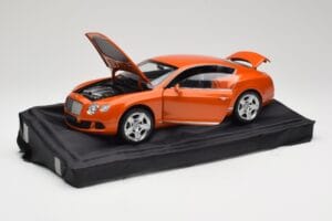 Bentley Continental GT Orange Metallic Minichamps 1:18 100139921 Kov – obrázok 2 z 8