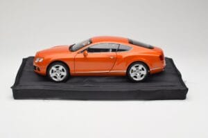 Bentley Continental GT Orange Metallic Minichamps 1:18 100139921 Kov – obrázok 4 z 8