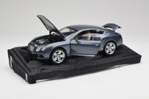 Bentley Continental GT Thunder Šedý Minichamps 1:18 BL835 – obrázok 2 z 8