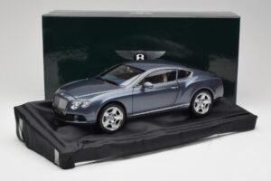Bentley Continental GT Thunder Šedý Minichamps 1:18 BL835 – obrázok 8 z 8