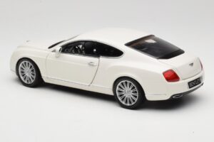 Bentley Continental GT Biely Minichamps 1:18 100139621 Kov – obrázok 7 z 8
