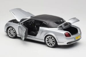 Bentley Continental Supersports Kabriolet 1. Generácia Strieborný Bburago 1:18 18-11037S Kov – obrázok 5 z 8