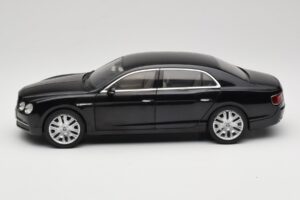 Bentley Flying Spur W12 Onyx Black Kyosho 1:18 08891NX Kov – obrázok 4 z 8