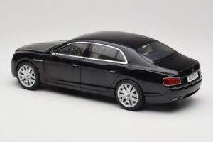 Bentley Flying Spur W12 Onyx Black Kyosho 1:18 08891NX Kov – obrázok 7 z 8