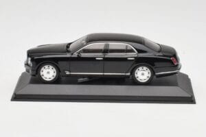 Bentley Mulsanne Čierny Minichamps 1:43 436139900 Kov