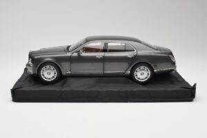Bentley Mulsanne Brodgar Metallic Minichamps 1:18 BL843 Kov – obrázok 4 z 8