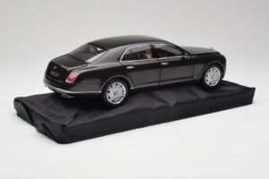 Bentley Mulsanne Burnt Oak Minichamps 1:18 100139905 Kov – obrázok 3 z 8