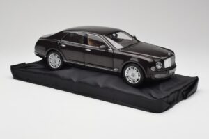Bentley Mulsanne Burnt Oak Minichamps 1:18 100139905 Kov – obrázok 6 z 8