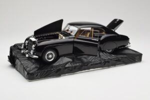 Bentley R-Type Continental Black Metallic Minichamps 1:18 100139420 Kov – obrázok 2 z 8