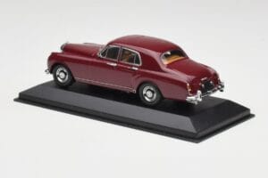 Bentley S1 Continental Flying Spur Vínový Minichamps 1:43 436139550 Kov – obrázok 3 z 4