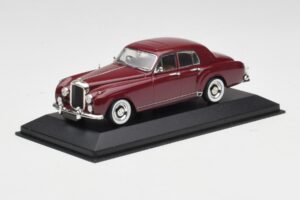 Bentley S1 Continental Flying Spur Krémový Minichamps 1:43 436139551 Kov – obrázok 2 z 4