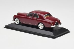 Bentley S1 Continental Flying Spur Krémový Minichamps 1:43 436139551 Kov – obrázok 3 z 4