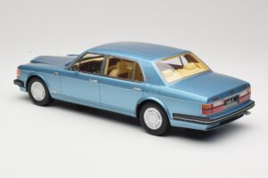 Bentley Turbo R LWB Modrý GT Spirit 1:18 GT782 Živica – obrázok 5 z 6