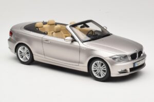 BMW 1 Series E88 Kabriolet Mineral Silver Metallic Kyosho 1:18 80430427020 Kov – obrázok 6 z 8