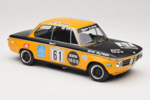 BMW 1600-2 BMW Alpina #61 R. Herzog / N. Lauda DNF 6 Hours Nurburgring 1970 Minichamps 1:18 155702661 Kov – obrázok 4 z 6
