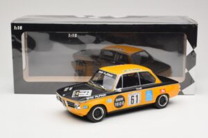 BMW 1600-2 BMW Alpina #61 R. Herzog / N. Lauda DNF 6 Hours Nurburgring 1970 Minichamps 1:18 155702661 Kov – obrázok 6 z 6