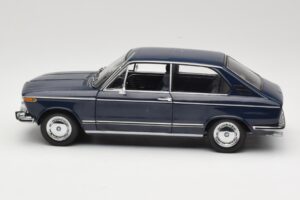 BMW 1600 Touring Modrý Minichamps 1:18 80430145823 Kov – obrázok 4 z 8