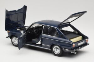 BMW 1600 Touring Modrý Minichamps 1:18 80430145823 Kov – obrázok 5 z 8