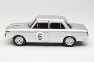 BMW 1800 TiSA #6 J. Munaron / K. Eppelein 24 Hours of Spa 1965 Minichamps 1:18 155652906 Kov – obrázok 3 z 6