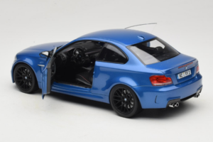 BMW 1M Coupe E82 Blue Metallic Minichamps 1:18 110020025 Kov – obrázok 5 z 8
